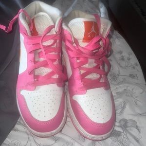 Pink and orange just like new